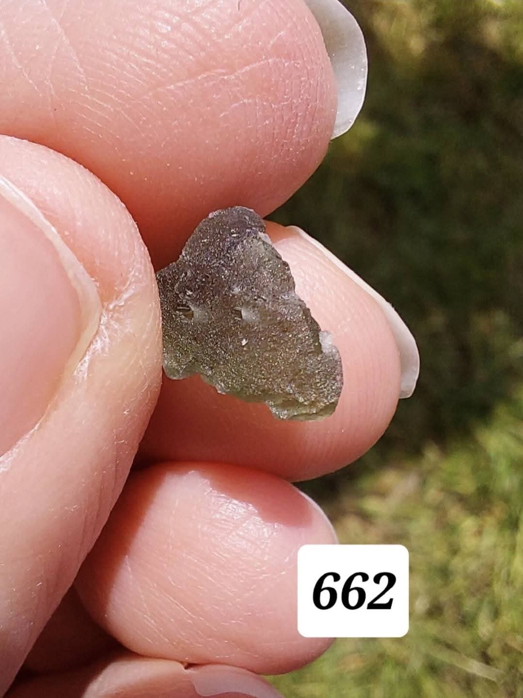 Moldavite Piece, 0.53g, Tektite (Ref: 662)