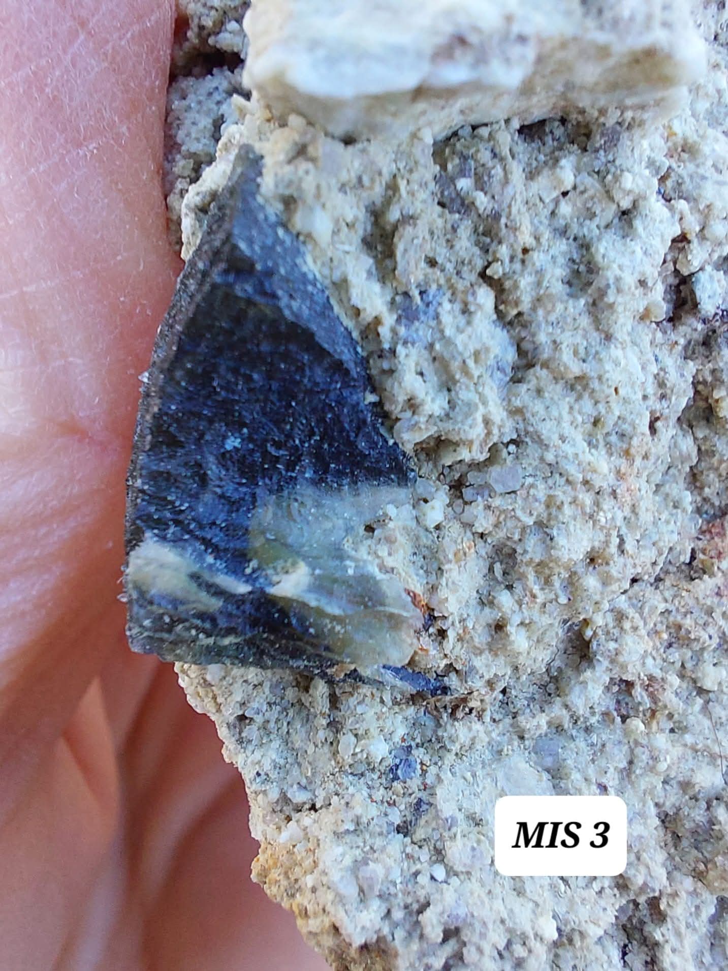 Moldavite In-Situ (in matrix), Besednice, Est- 3g, Tektite (Ref: MIS3)