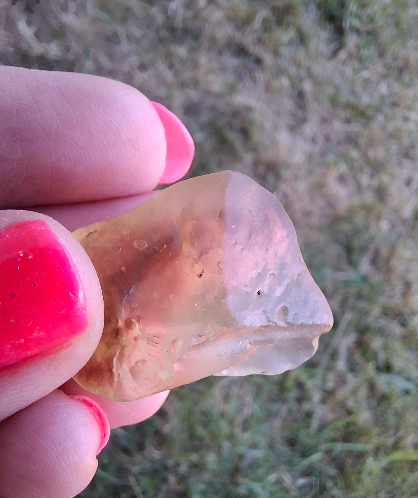 Libyan Desert Glass (darker) Piece, 7.73g, Tektite (Ref: L1374)