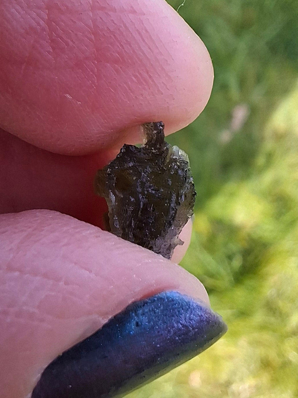 Moldavite Piece, 0.50g, Tektite (Ref: 1395)