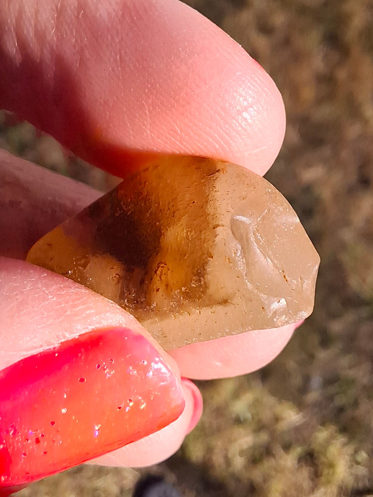 Libyan Desert Glass (darker) Piece, 4.70g, Tektite (Ref: L1372)