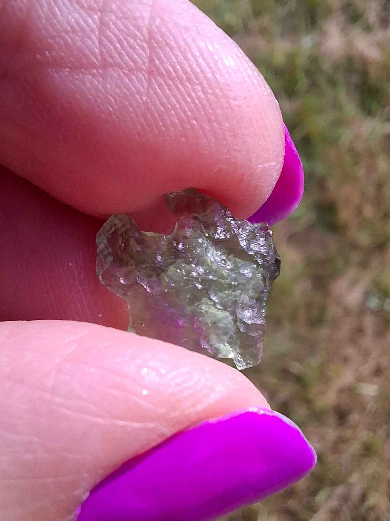 Moldavite small Piece, 0.30g, Tektite (Ref: 1437)