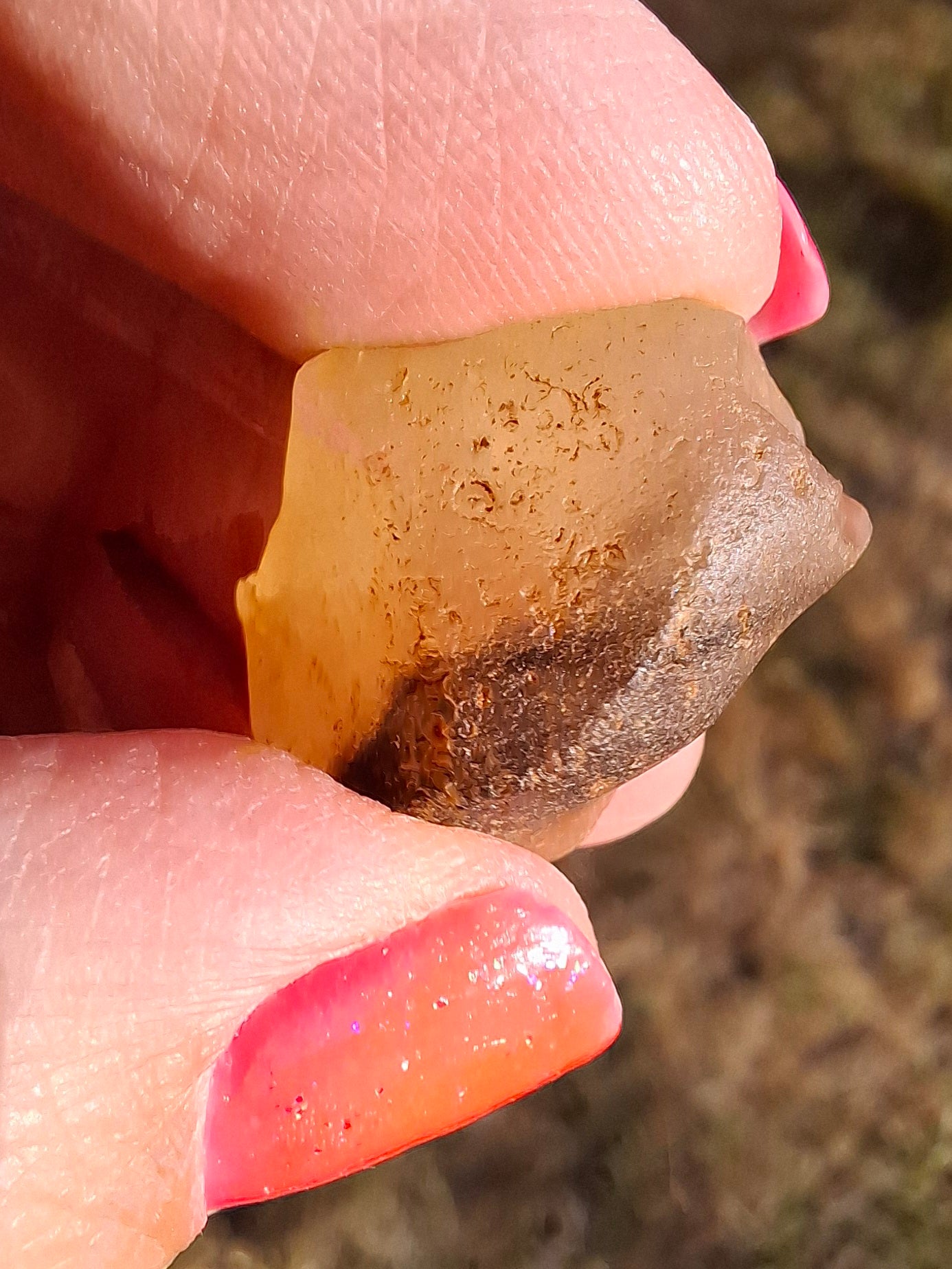 Libyan Desert Glass (darker) Piece, 4.70g, Tektite (Ref: L1372)