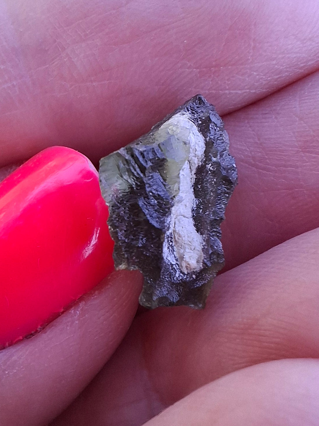 Moldavite Piece, 0.90g, Tektite (Ref: 1412)