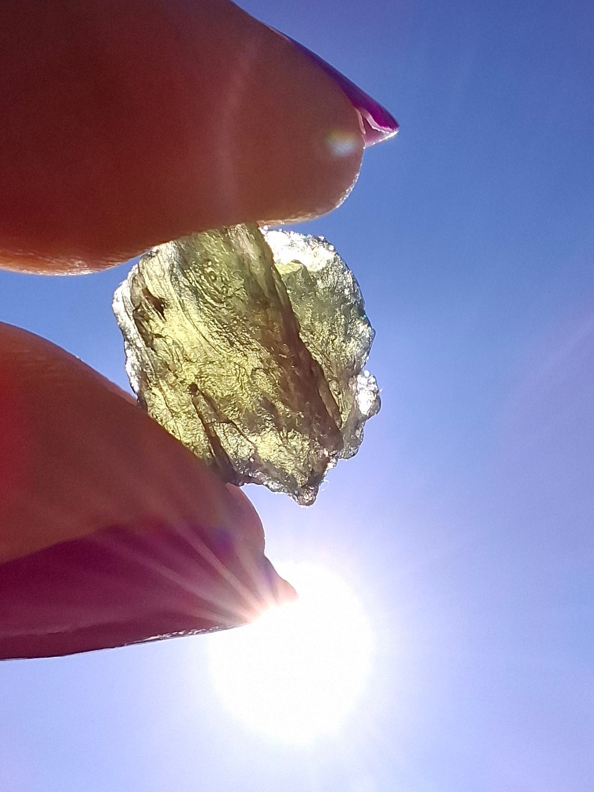 Moldavite Piece, 0.84g, Tektite (Ref: 1445)