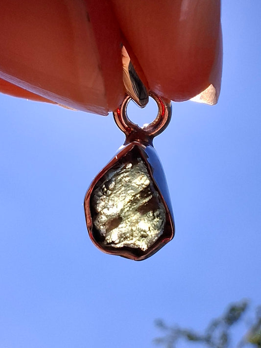 Moldavite Pendant, 925 Silver, Tektite (Ref: P62)