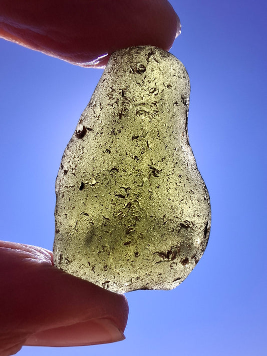 Moldavite Piece, CHLUM FIELD, 15.77g, Tektite (Ref: 1045)