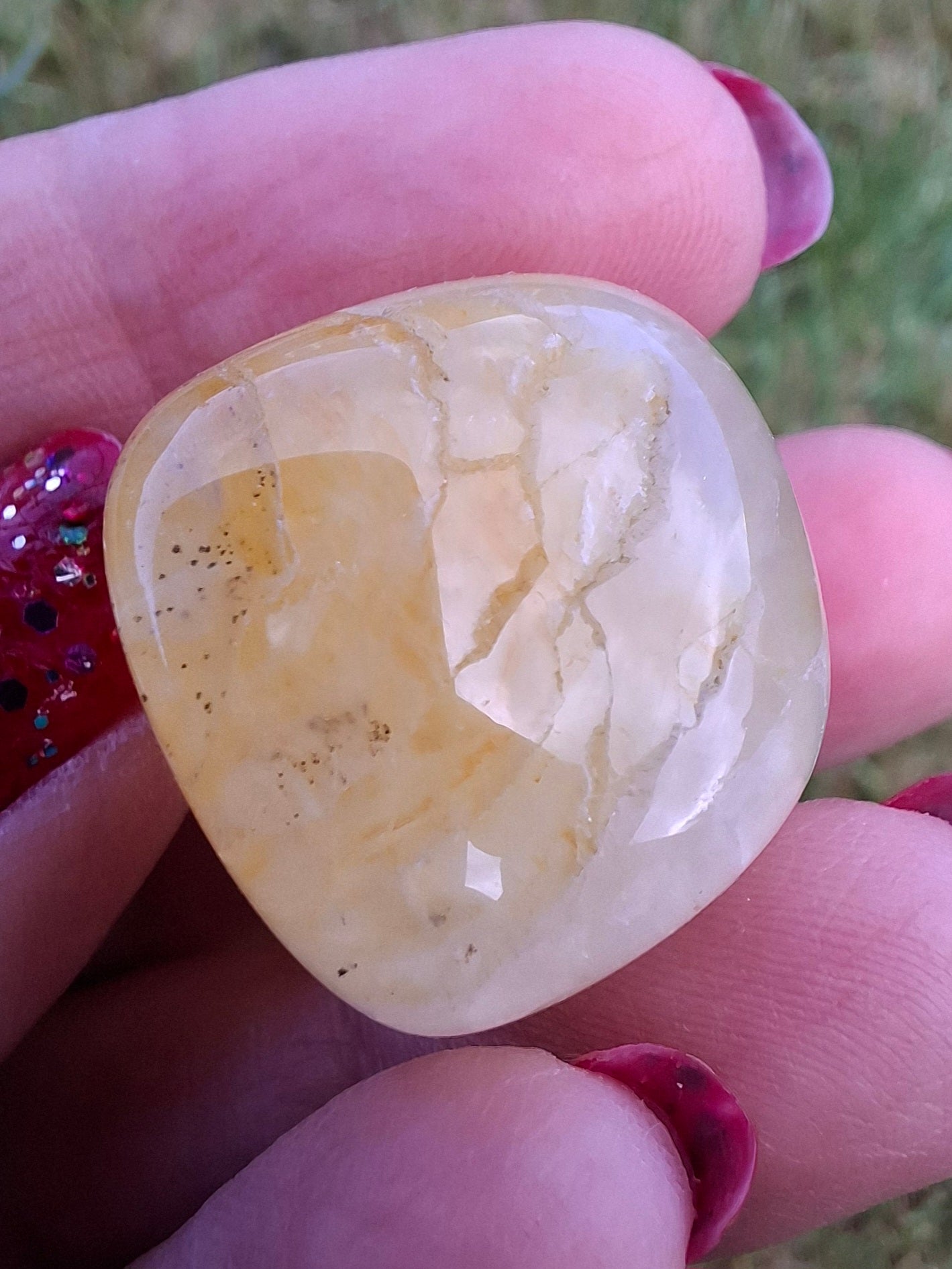 Golden Healer, Tumble Stone, Crystal (Ref: T189)
