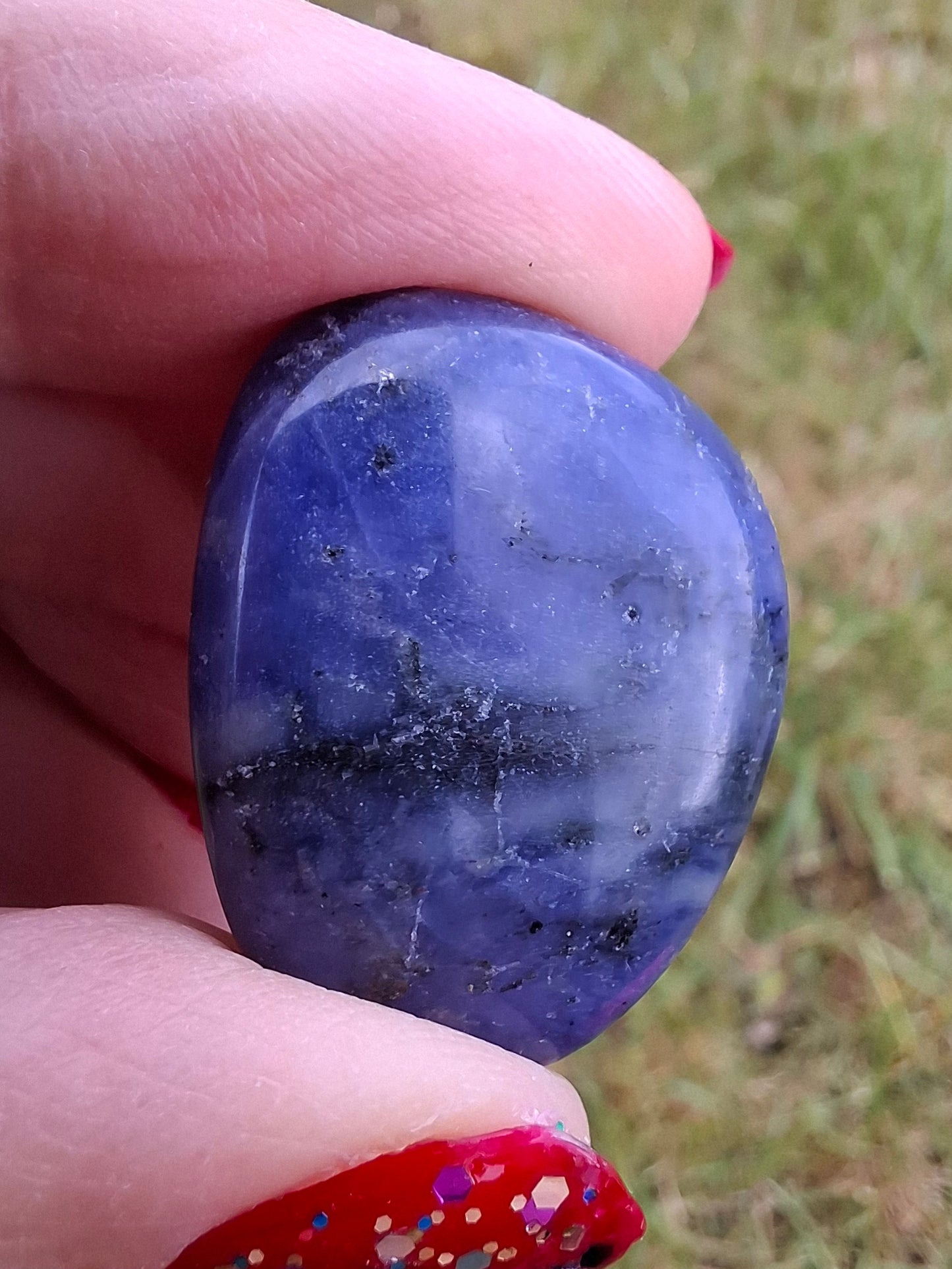 Sodalite, Tumble Stone, Crystal (Ref: T151)