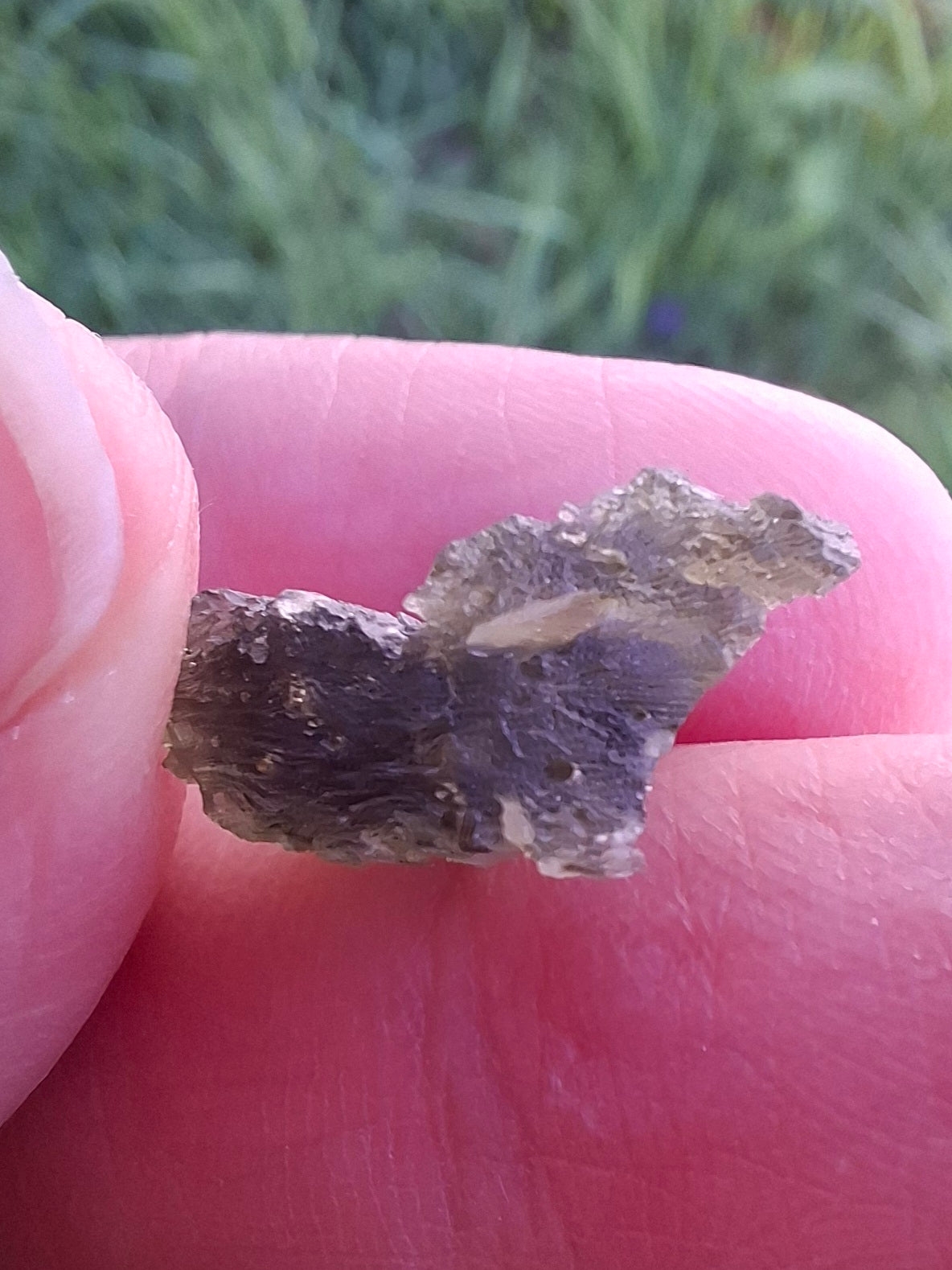 DRILLED, Moldavite Piece, 1.13g, Tektite (Ref: D7)