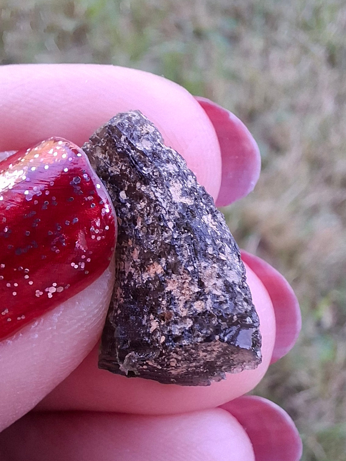 Moldavite Piece, 2.38g, Tektite (Ref: 1466)