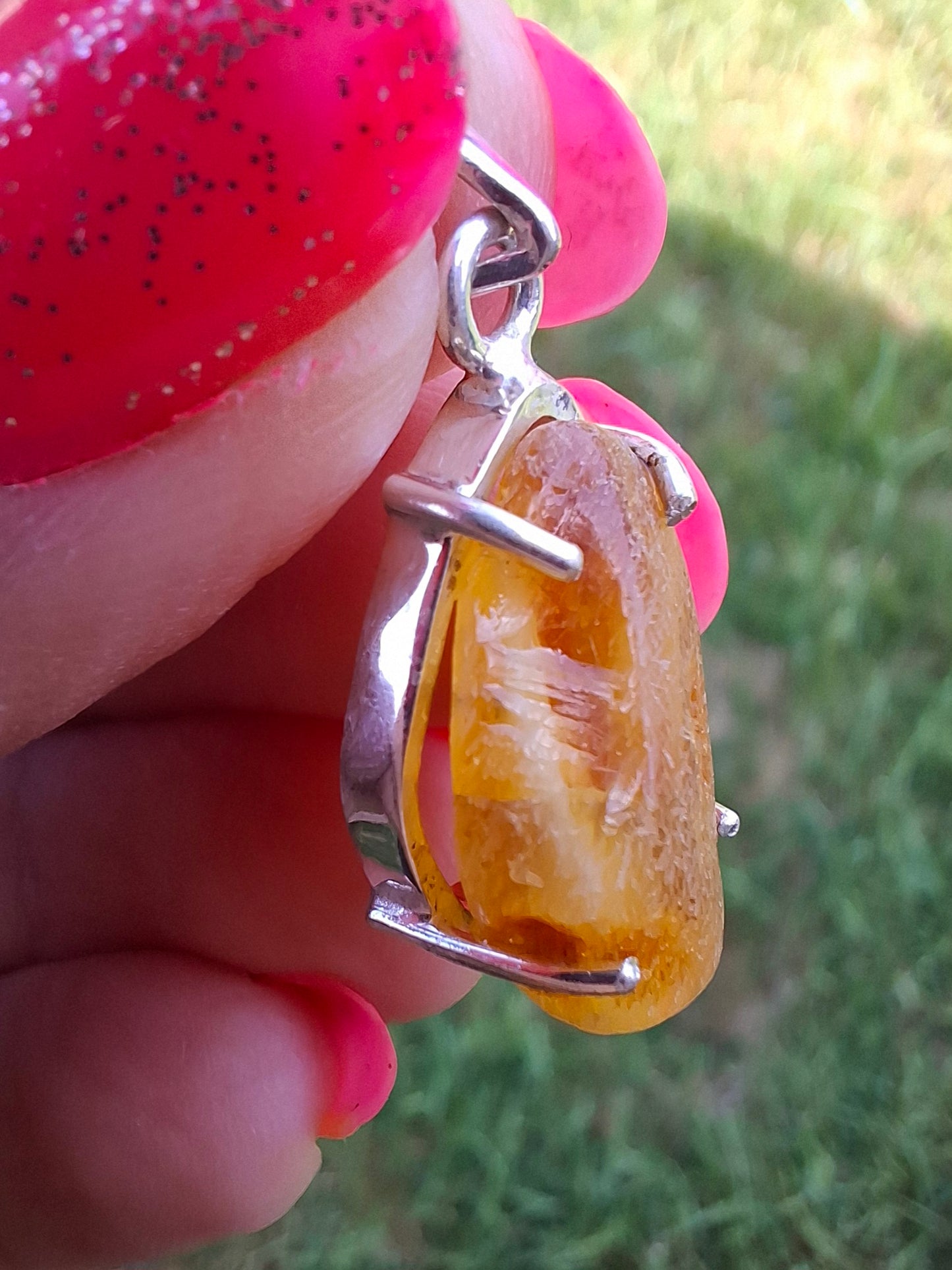 Baltic Amber Pendant, 925 Silver, Fossil (Ref: AP5)
