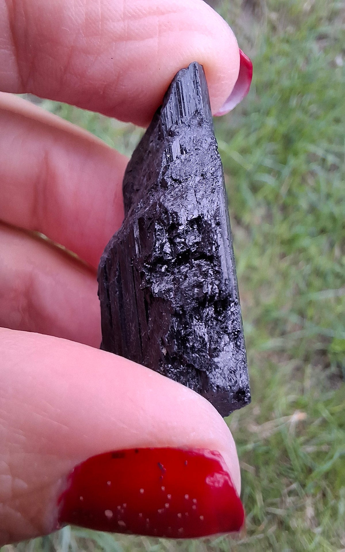 Black Tourmaline RAW, 12.17g, Crystal (Ref: RBT12)