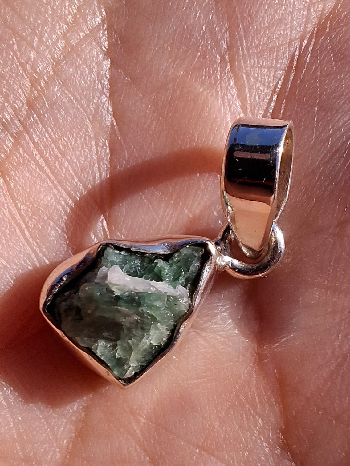 Green Tourmaline Pendant, 925 Silver, Crystal (Ref: GT19)