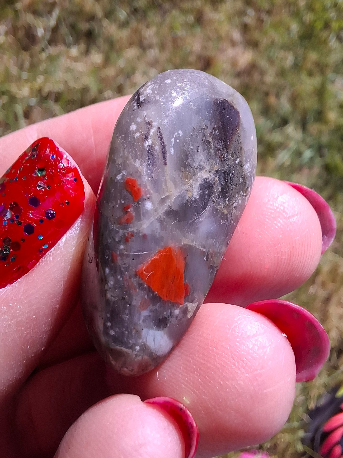 African Blood Stone, Tumble Stone, Crystal (Ref: T177)