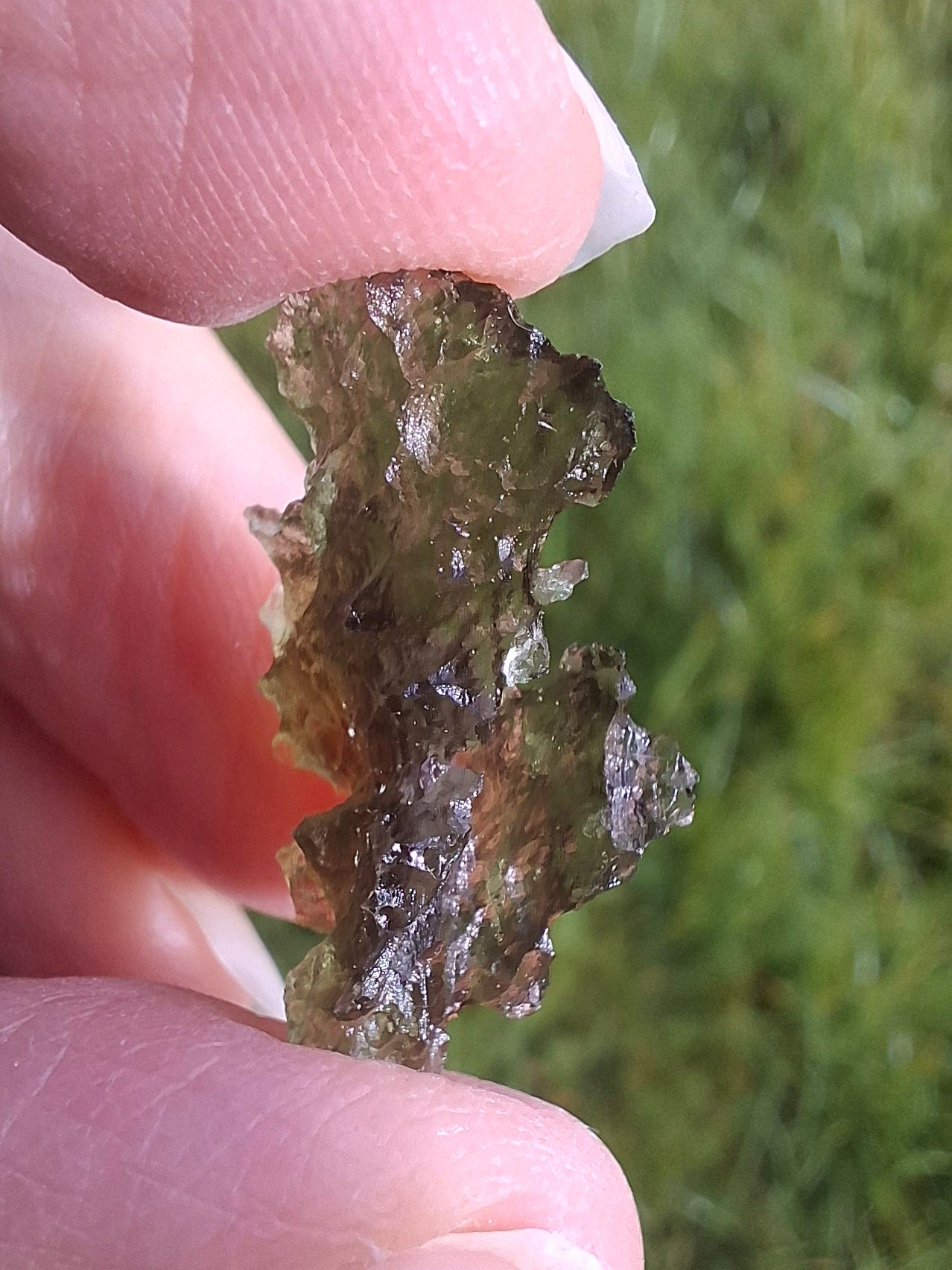 Moldavite Piece, JEZKOVNA BESEDNICE, 1.50g, Tektite (Ref: 1277)