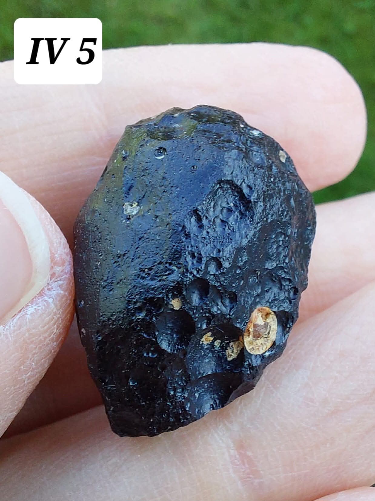 Ivory Coast (Ivorite), RAREST TEKTITE IN THE WORLD, 8.88g, Tektite (Ref: IV5)