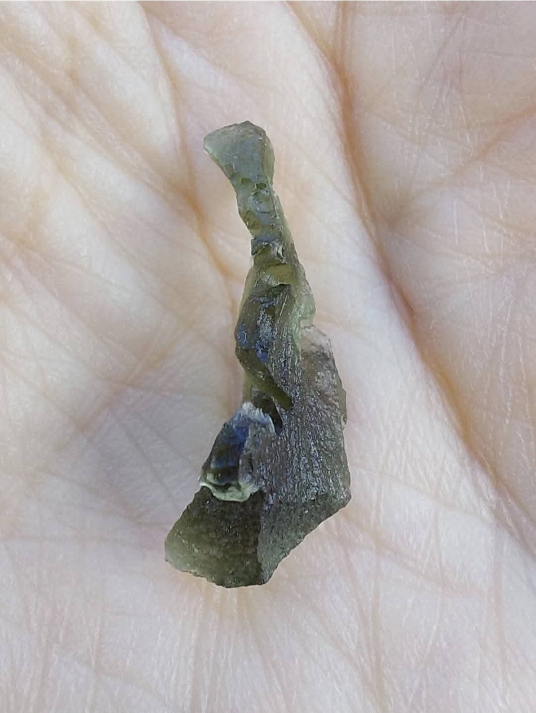 Moldavite Piece, 0.82g, Tektite (Ref: 922)