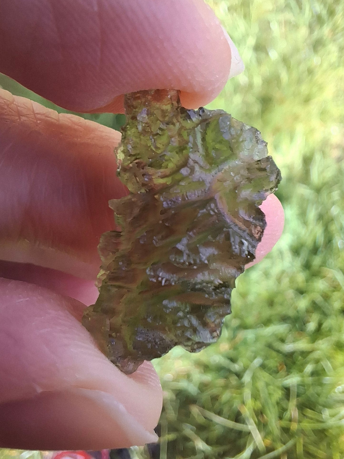 Moldavite Piece, JEZKOVNA BESEDNICE, 1.76g, Tektite (Ref: 1281)
