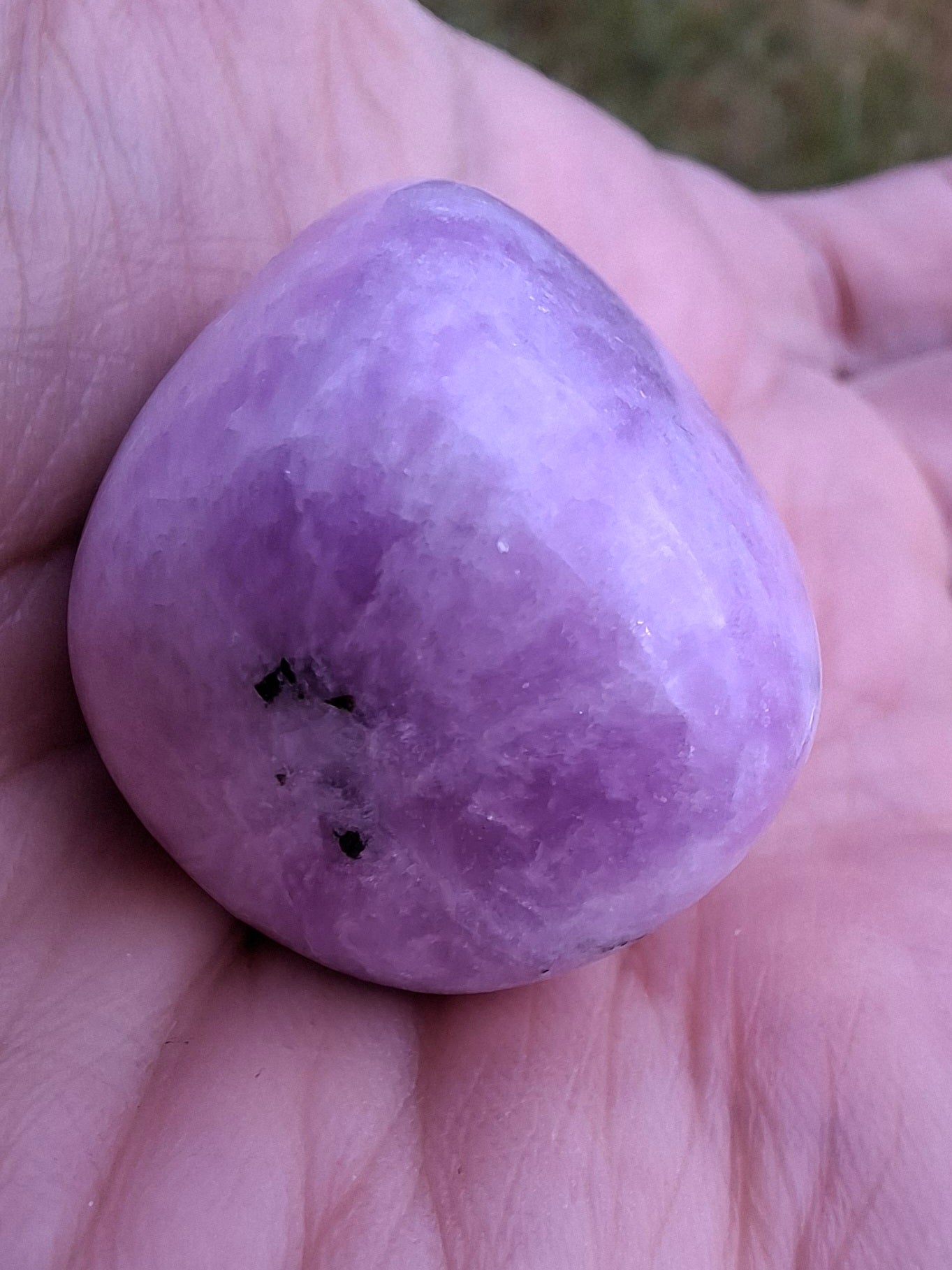 Lepidolite, Tumble Stone, Crystal (Ref: T116)
