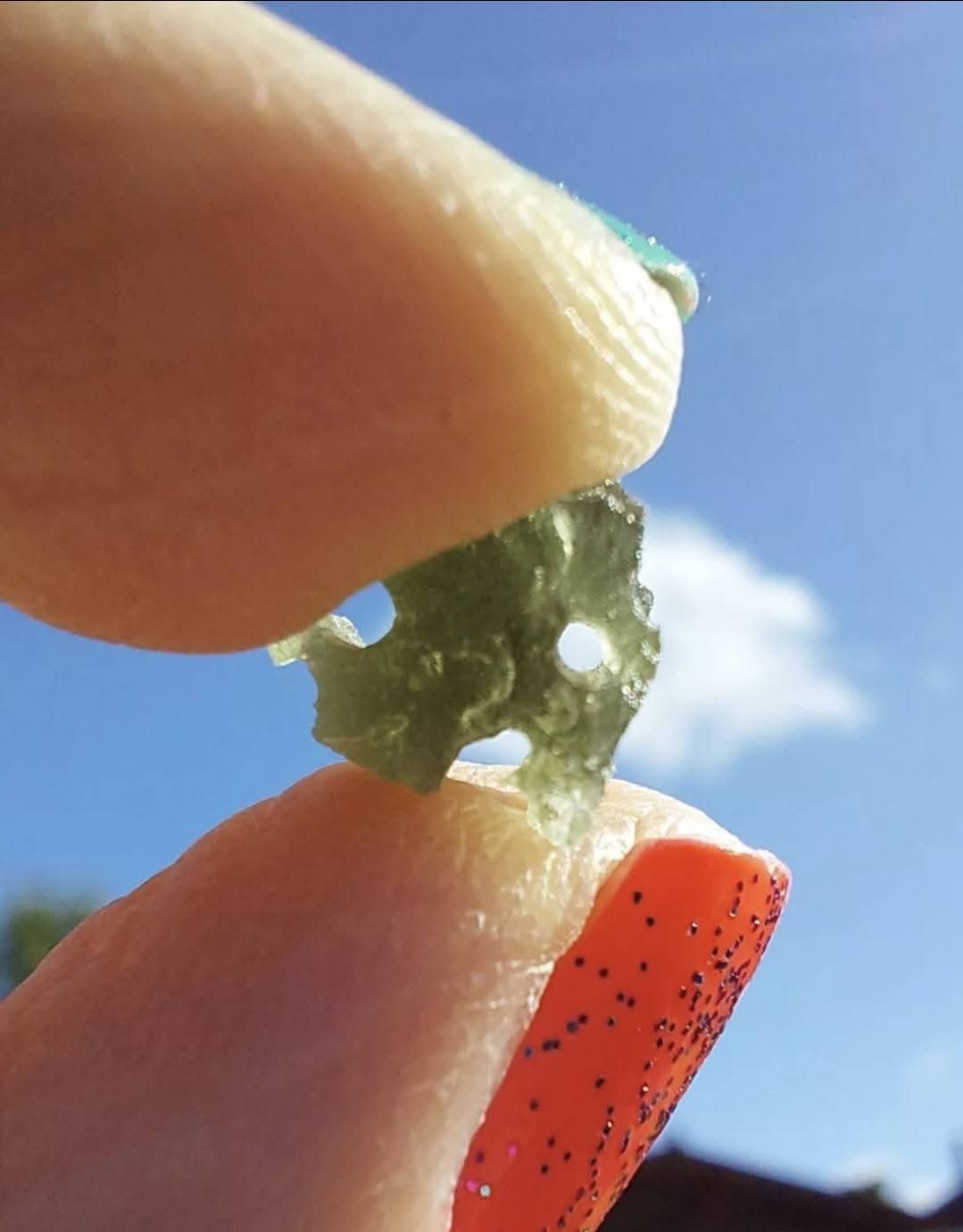 Moldavite Piece, 0.74g, Tektite (Ref: 1147)
