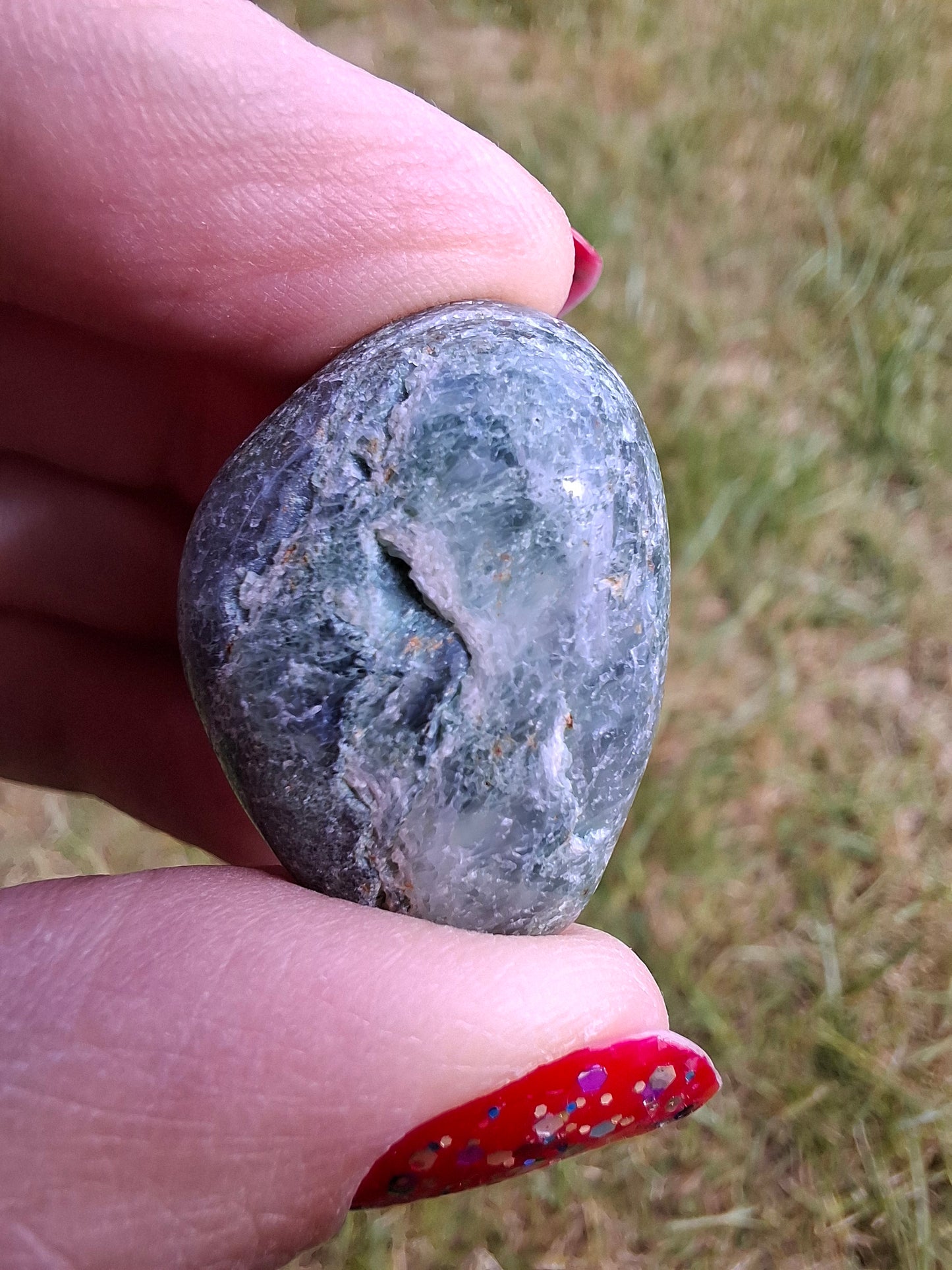 Green Moss Agate, Tumble Stone, Crystal (Ref: T169)