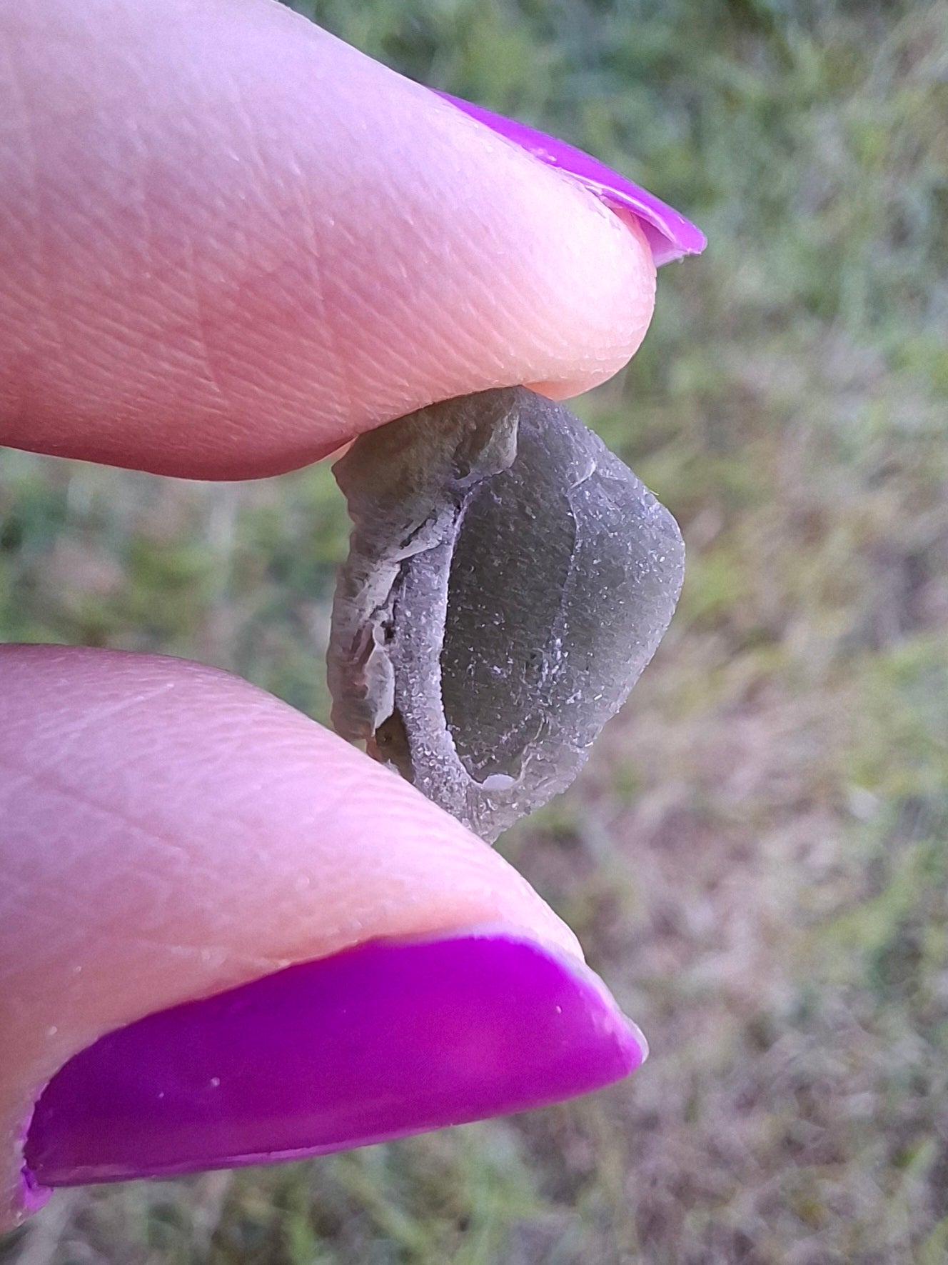 Moldavite Piece, 0.91g, Tektite (Ref: 1460)