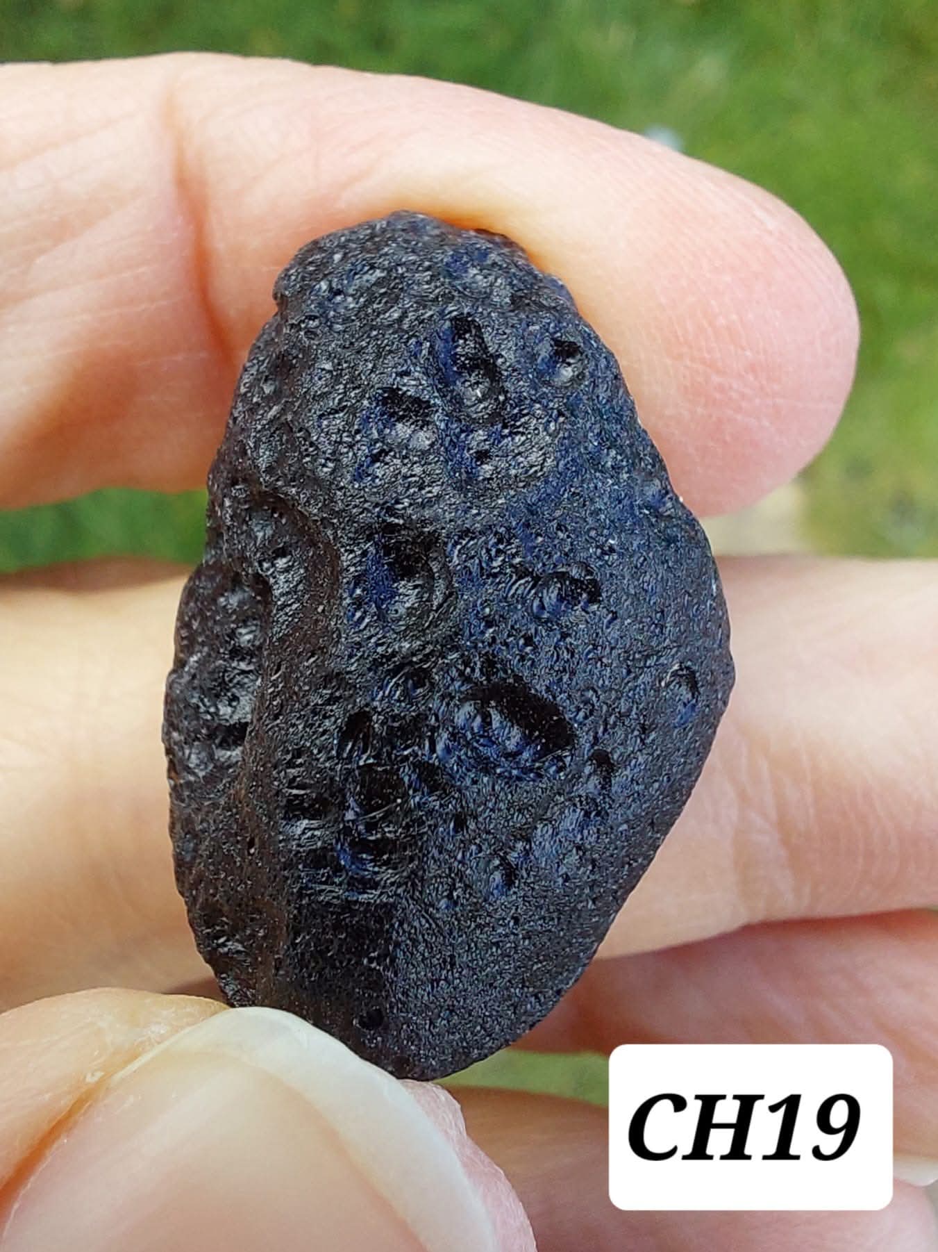 Guang Dong (Chinese), 10.55g, Tektite