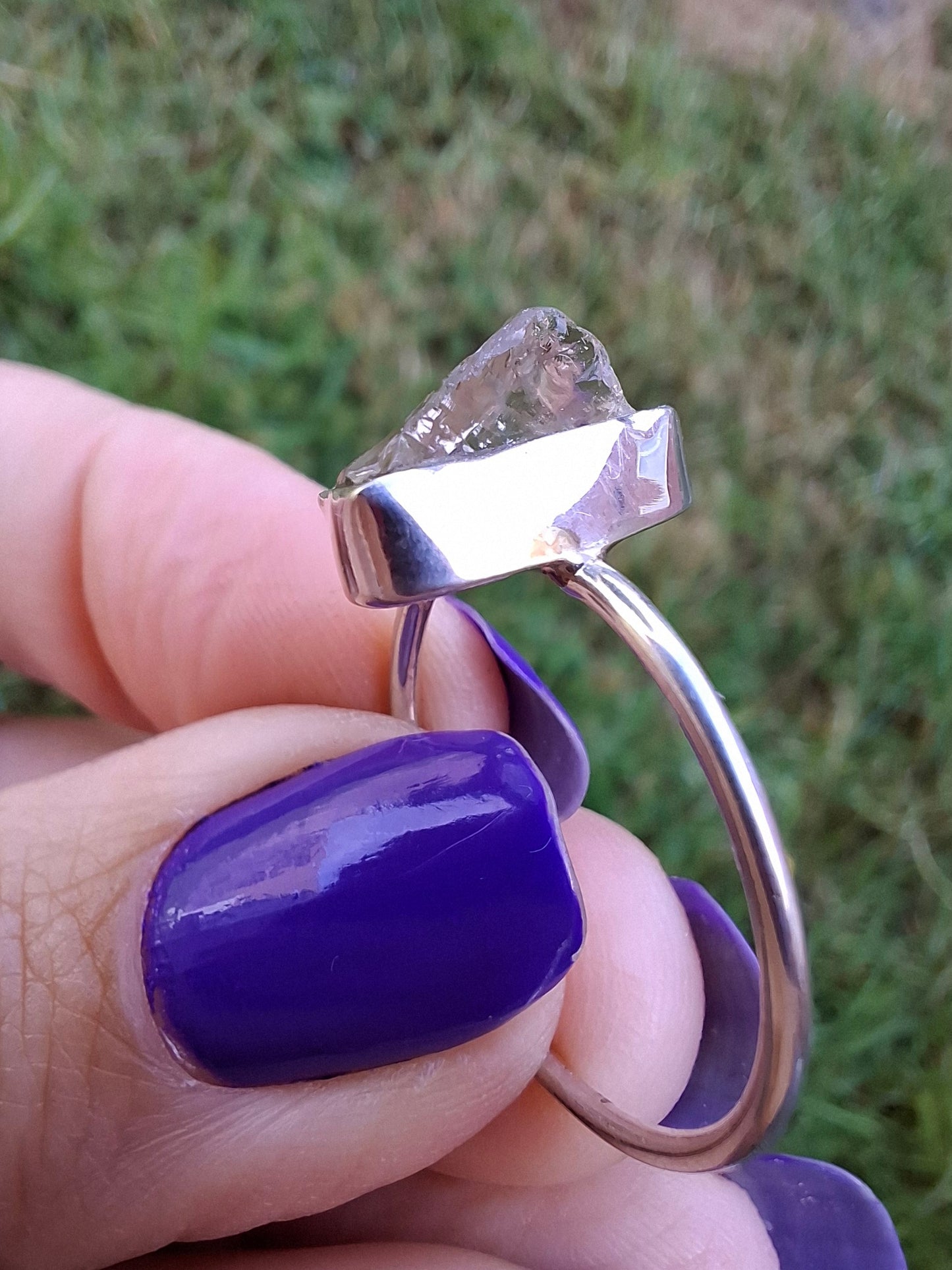 Libyan Desert Glass Ring, size large V, 925 Silver, Tektite (Ref: LR55)