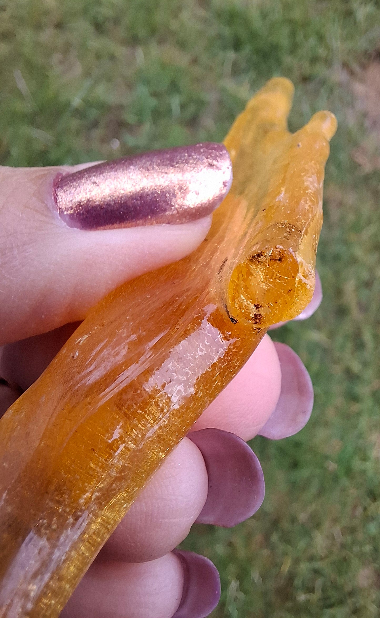 Copal Young Amber with INSECTS inside, 10.79g, Fossil (Ref: CA14)