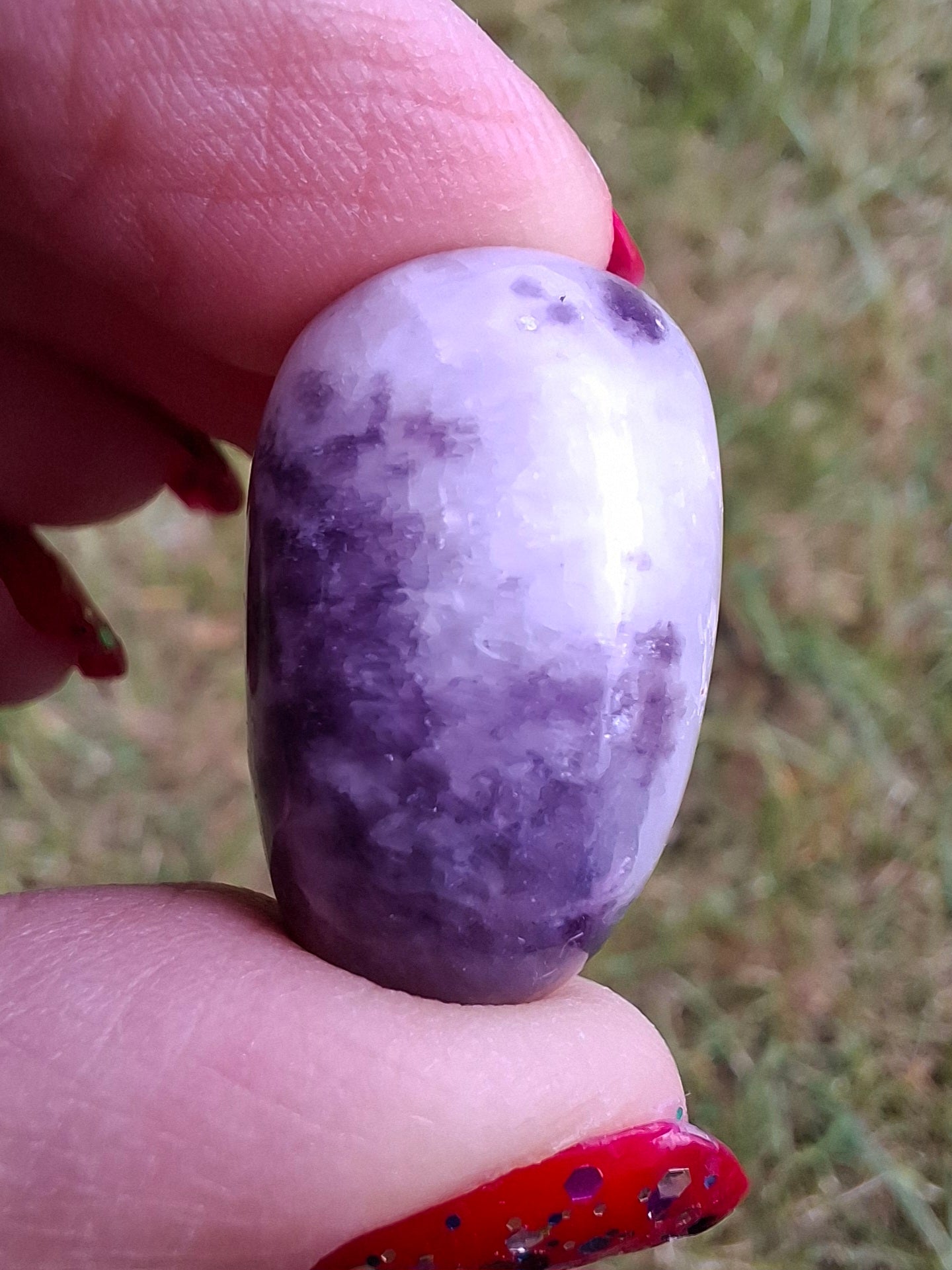 Lepidolite, Tumble Stone, Crystal (Ref: T122)
