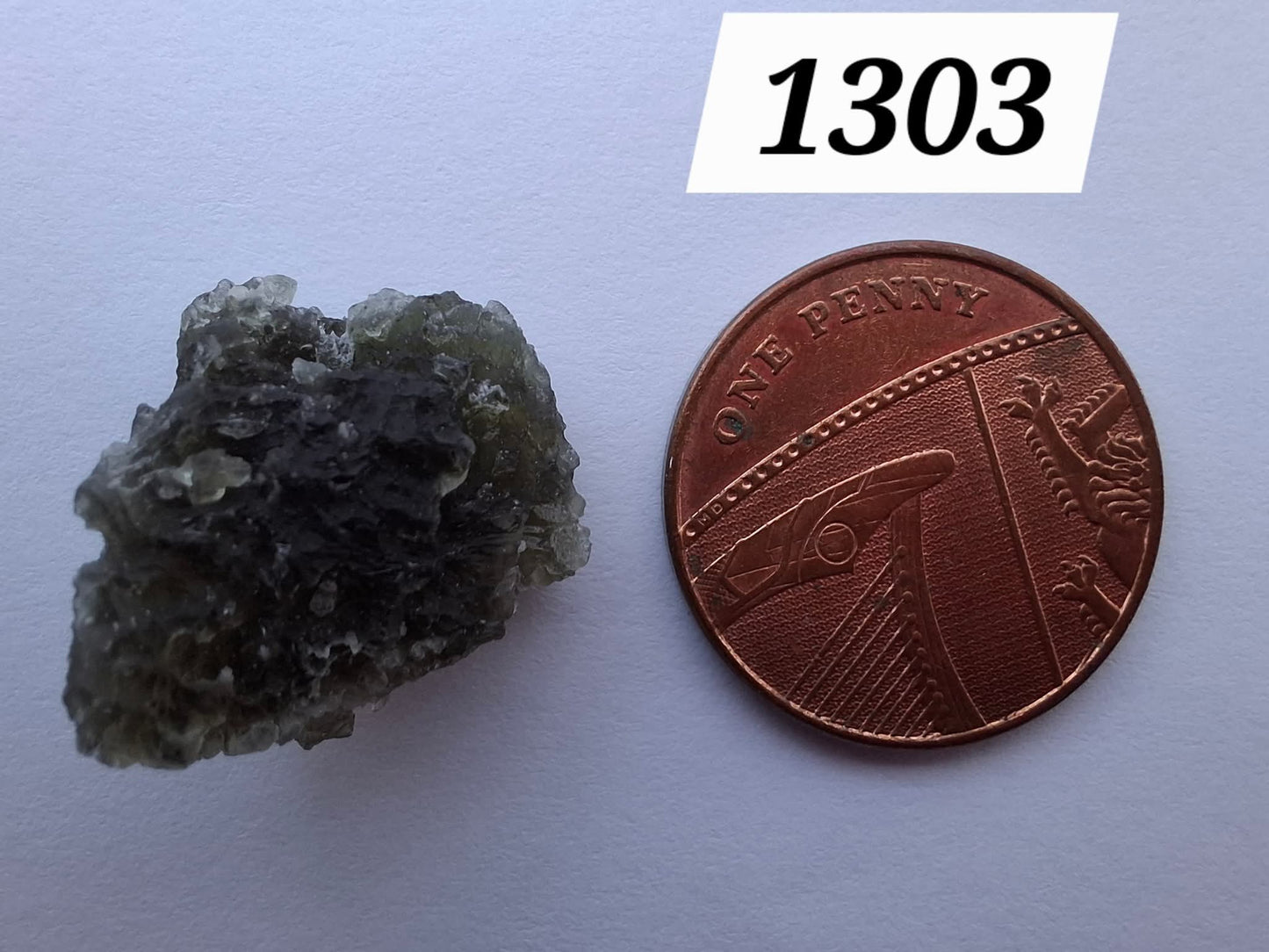 Moldavite Piece, 2.47g, Tektite (Ref: 1303)