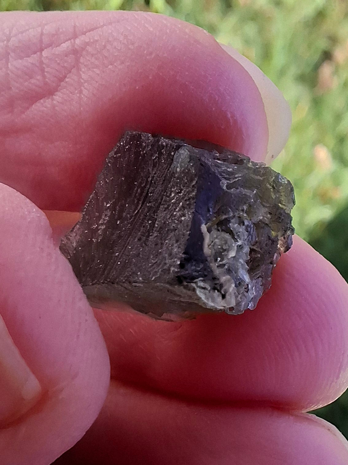 Moldavite Piece, 1.41g, Tektite (Ref: 1339)