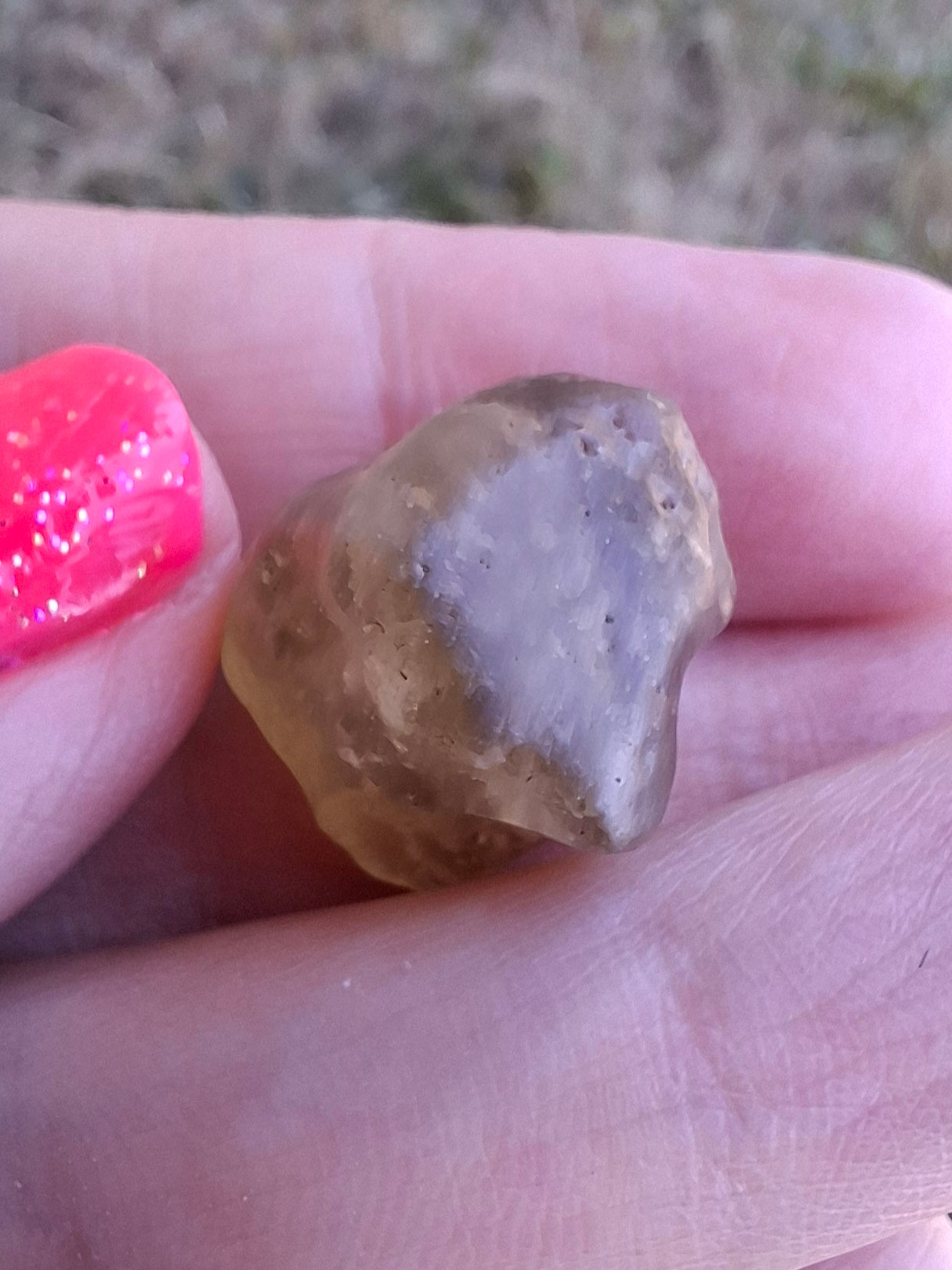 Libyan Desert Glass (darker) Piece, 4.92g, Tektite (Ref: L1364)