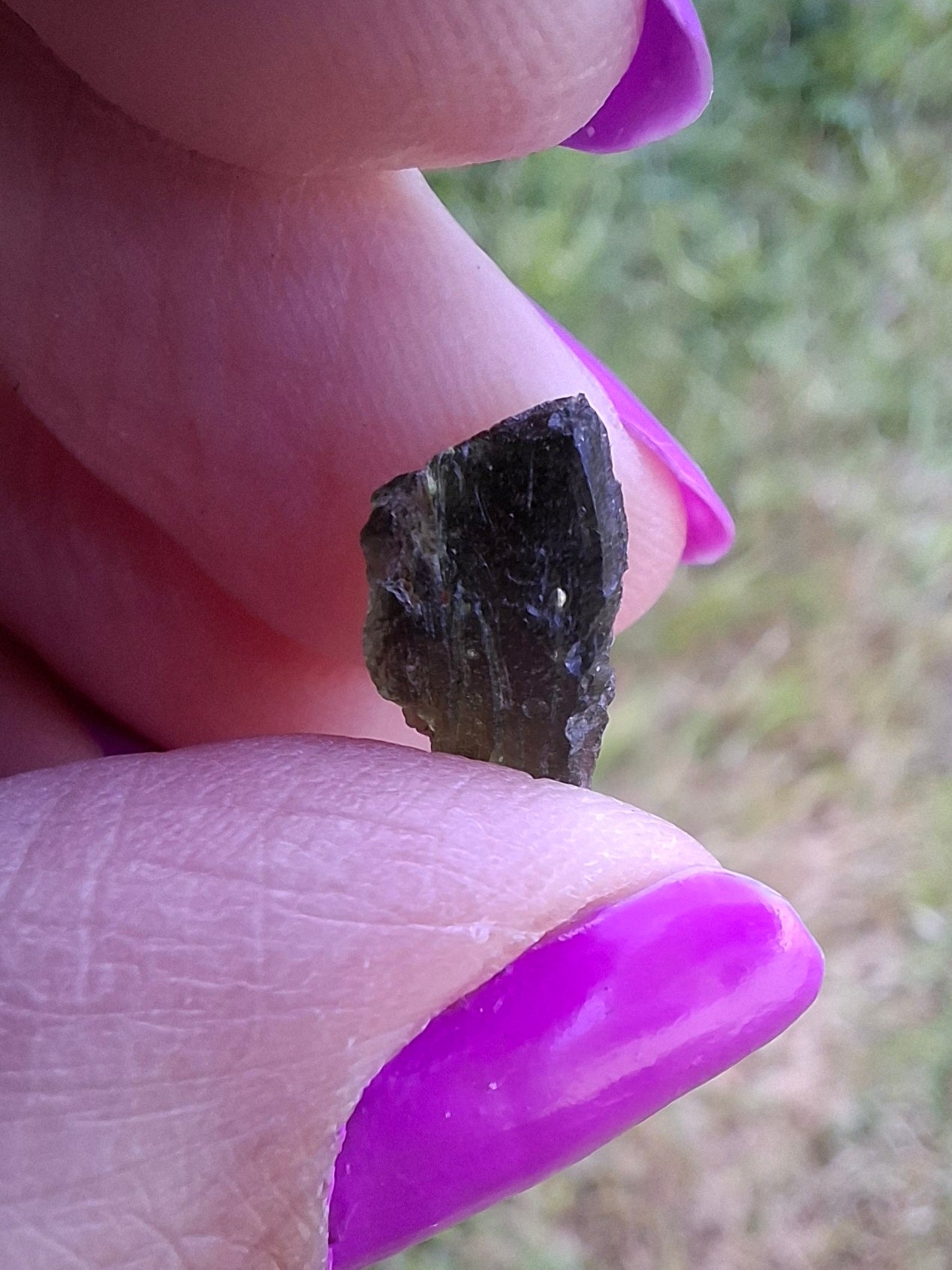 Moldavite Piece, 0.81g, Tektite (Ref: 1449)