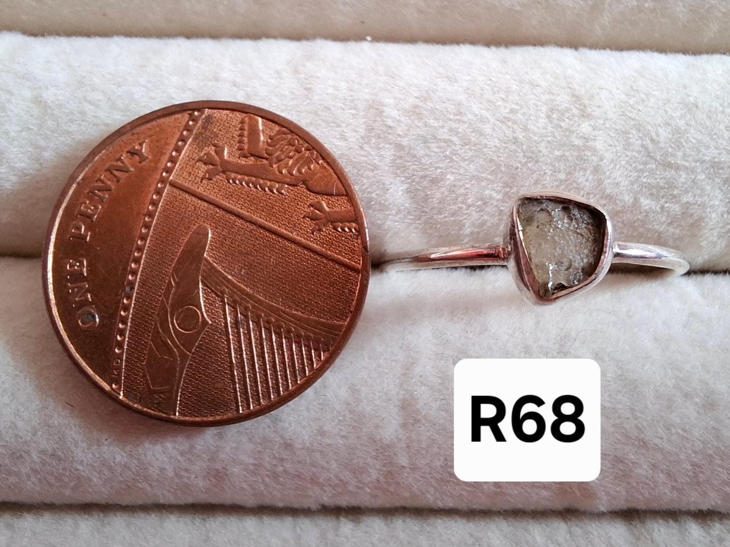 Moldavite Ring, size small S, 925 Silver, Tektite (Ref: R68)