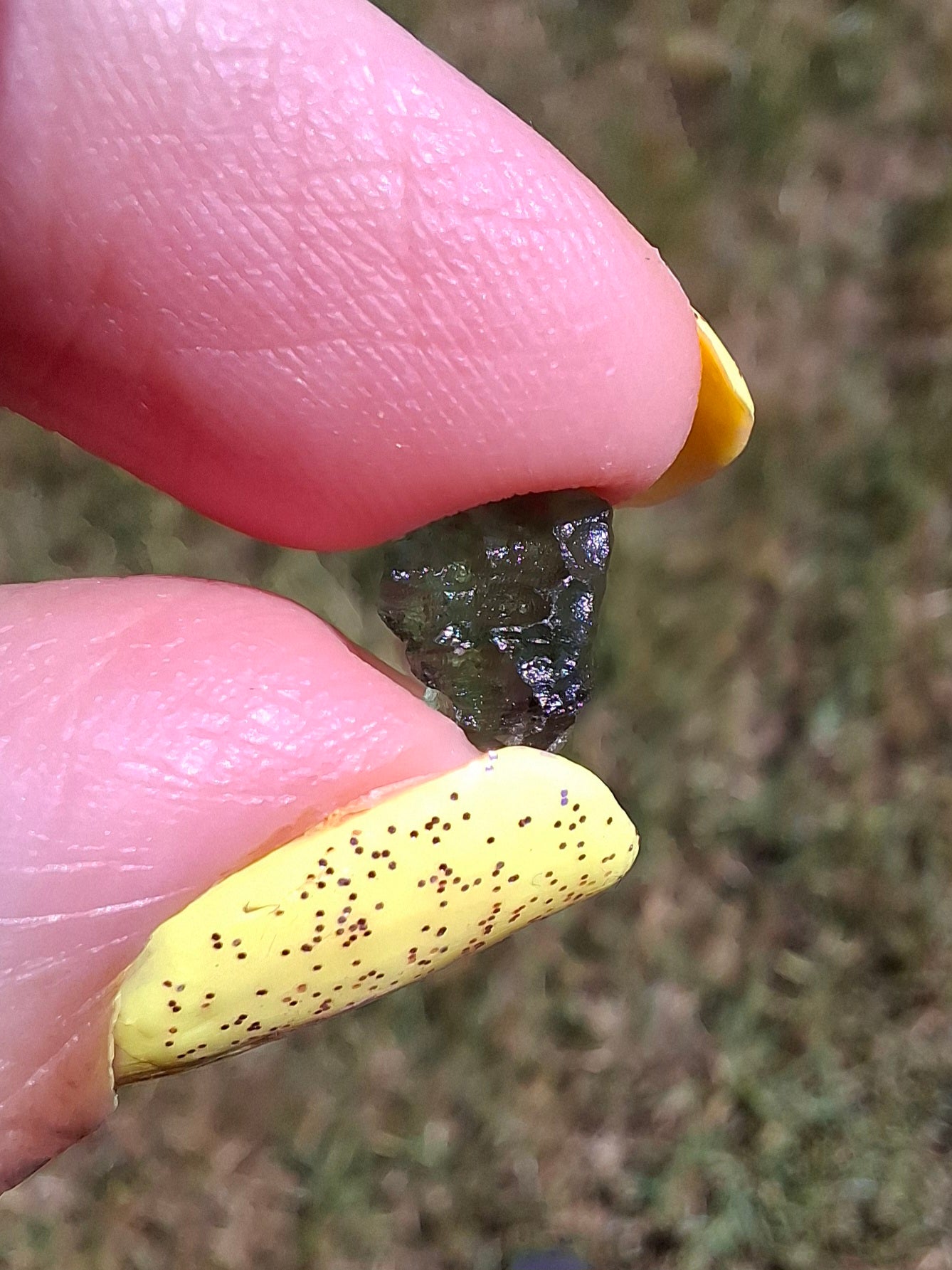 Moldavite small Piece, 0.40g, Tektite (Ref: 1479)