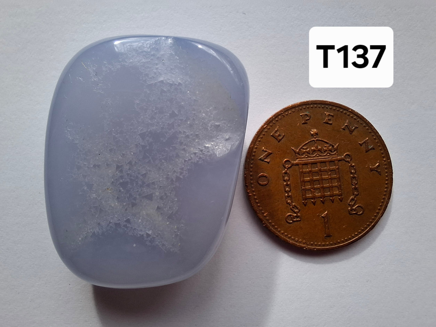 Blue Lace Agate, Tumble Stone, Crystal (Ref: T137)