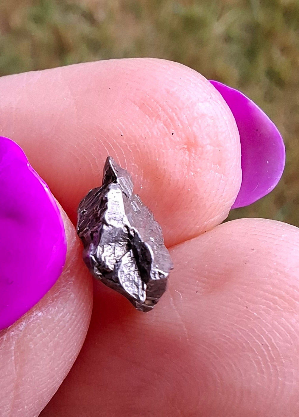 Campo del Cielo, 0.87g, Nickel Iron Meteorite (Ref: C4)