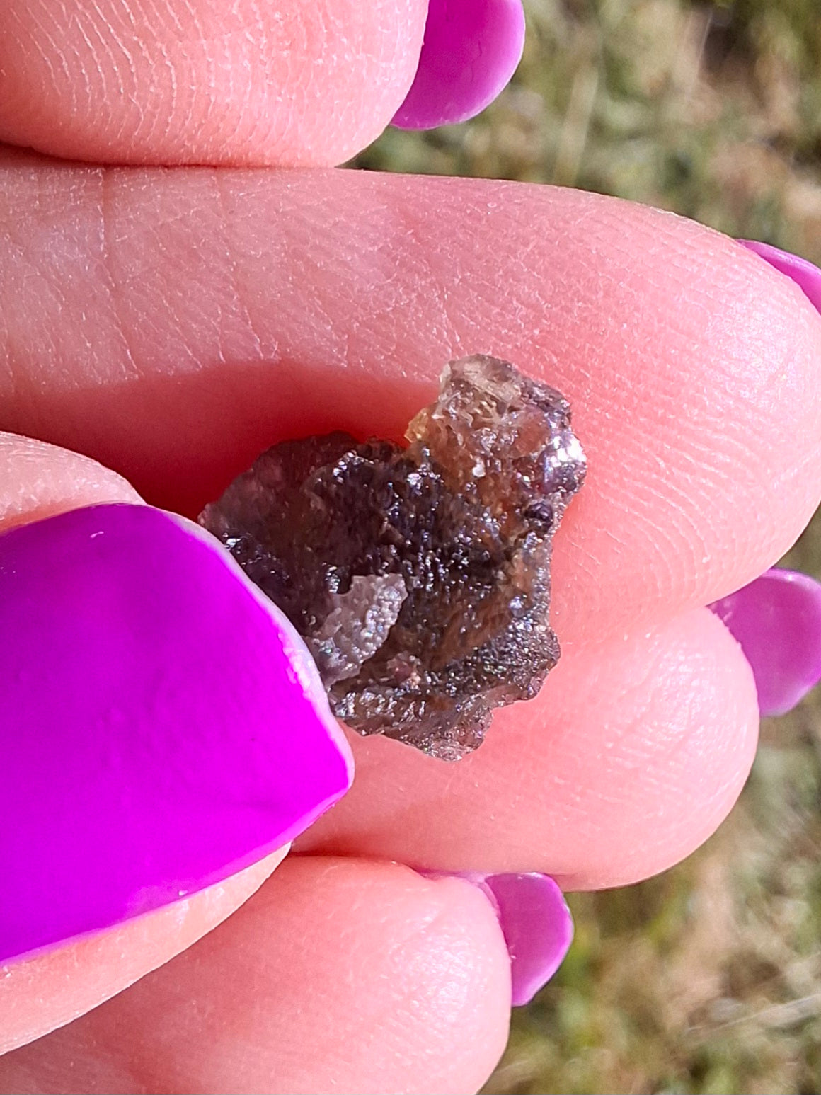 Moldavite Piece, 0.65g, Tektite (Ref: 1459)