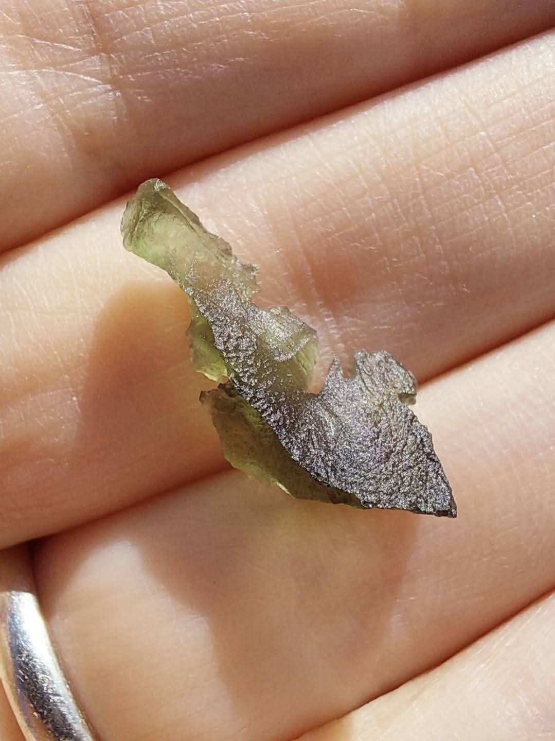 Moldavite Piece, 0.82g, Tektite (Ref: 922)