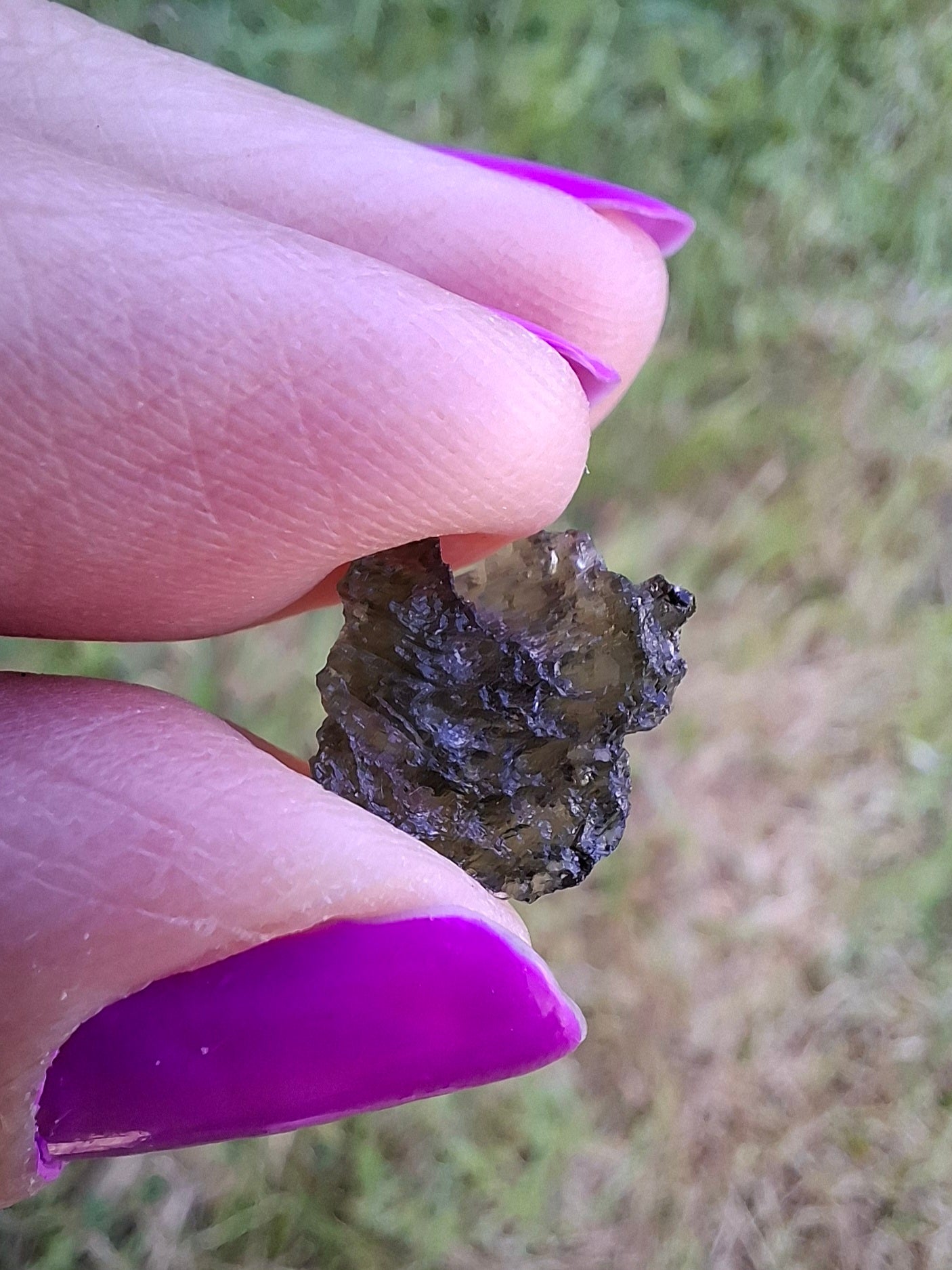Moldavite Piece, 0.62g, Tektite (Ref: 1455)