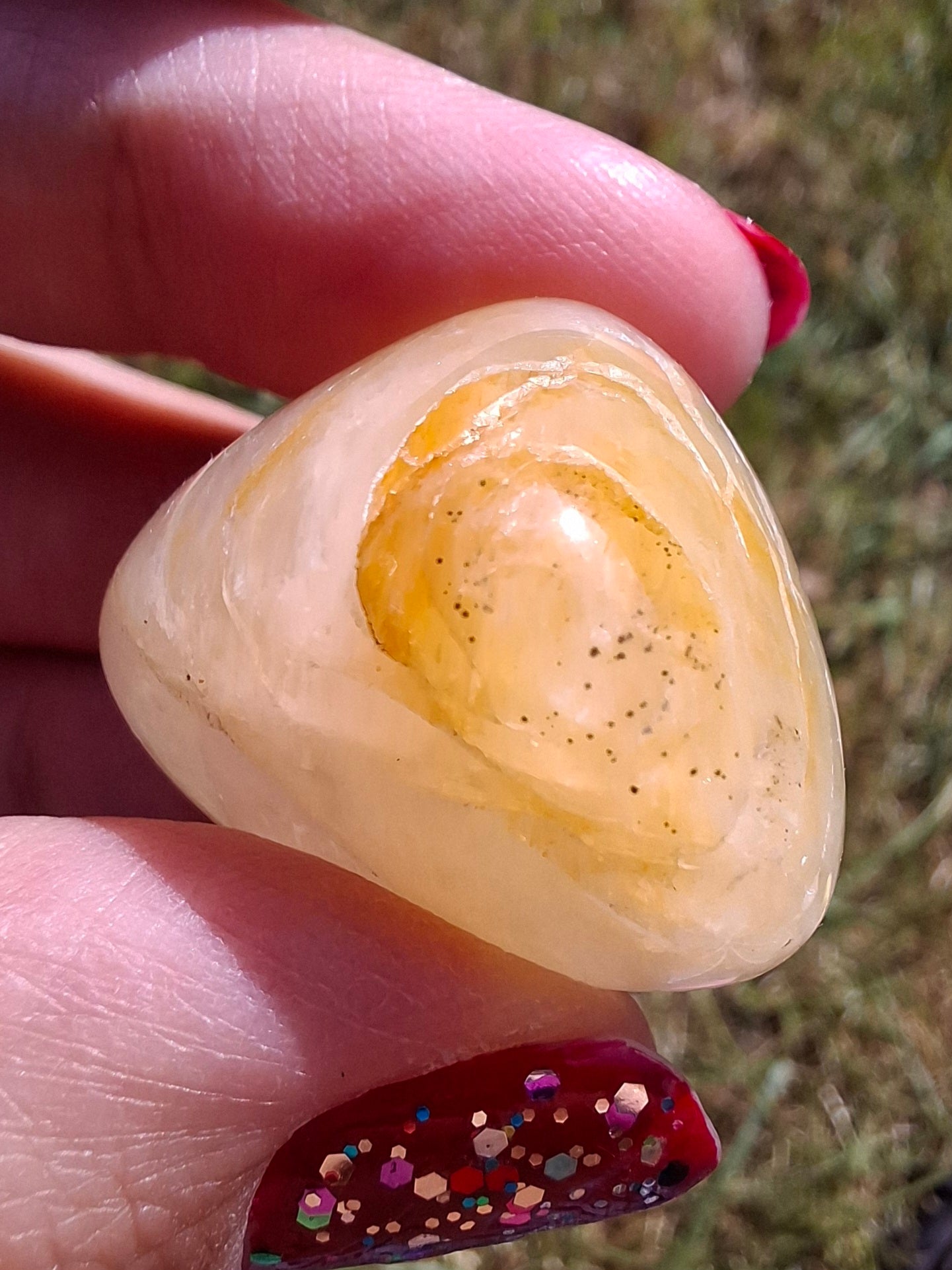 Golden Healer, Tumble Stone, Crystal (Ref: T189)