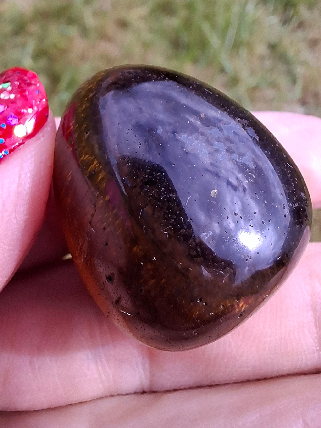 Tigers Eye, Tumble Stone, Crystal (Ref: T128)
