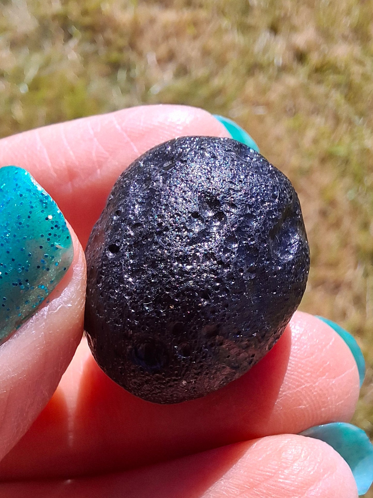Philippinite (Rizalite), 11.42g, Tektite