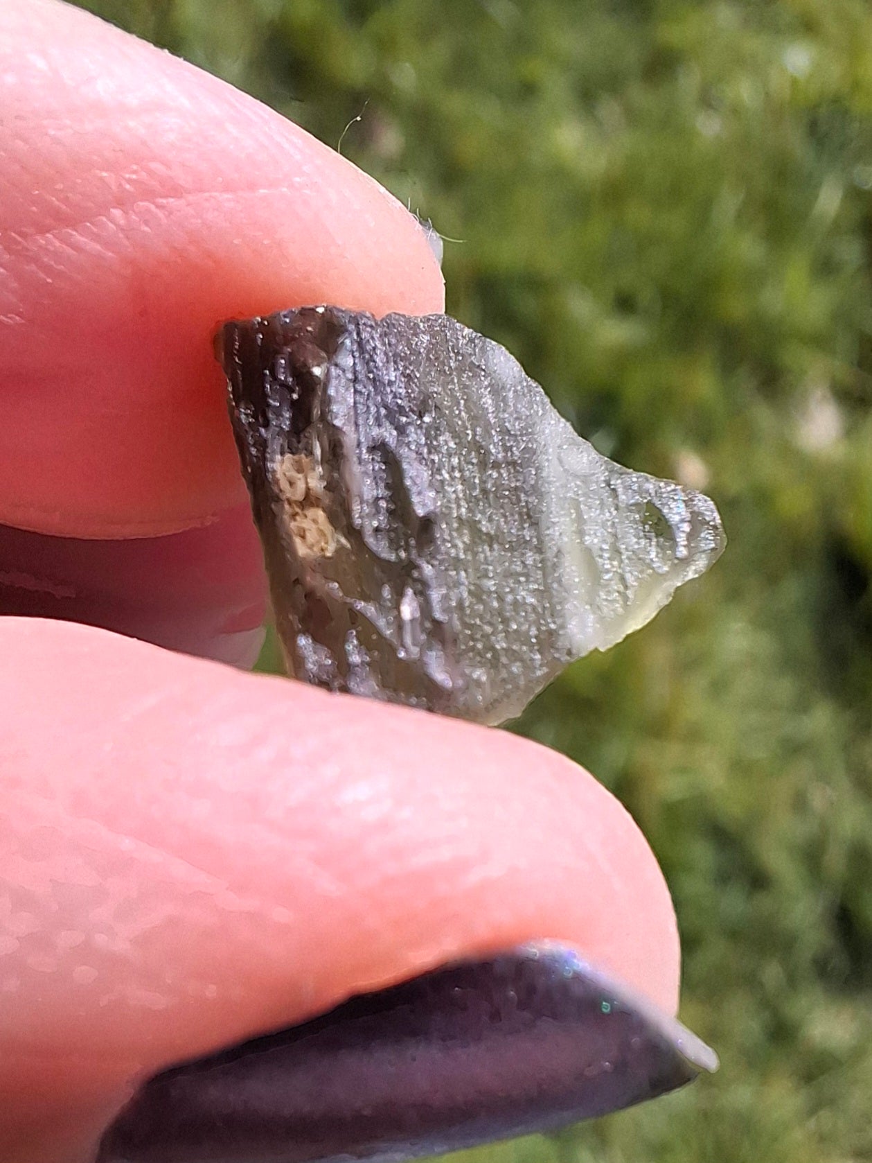 Moldavite Piece, 0.85g, Tektite (Ref: 1396)