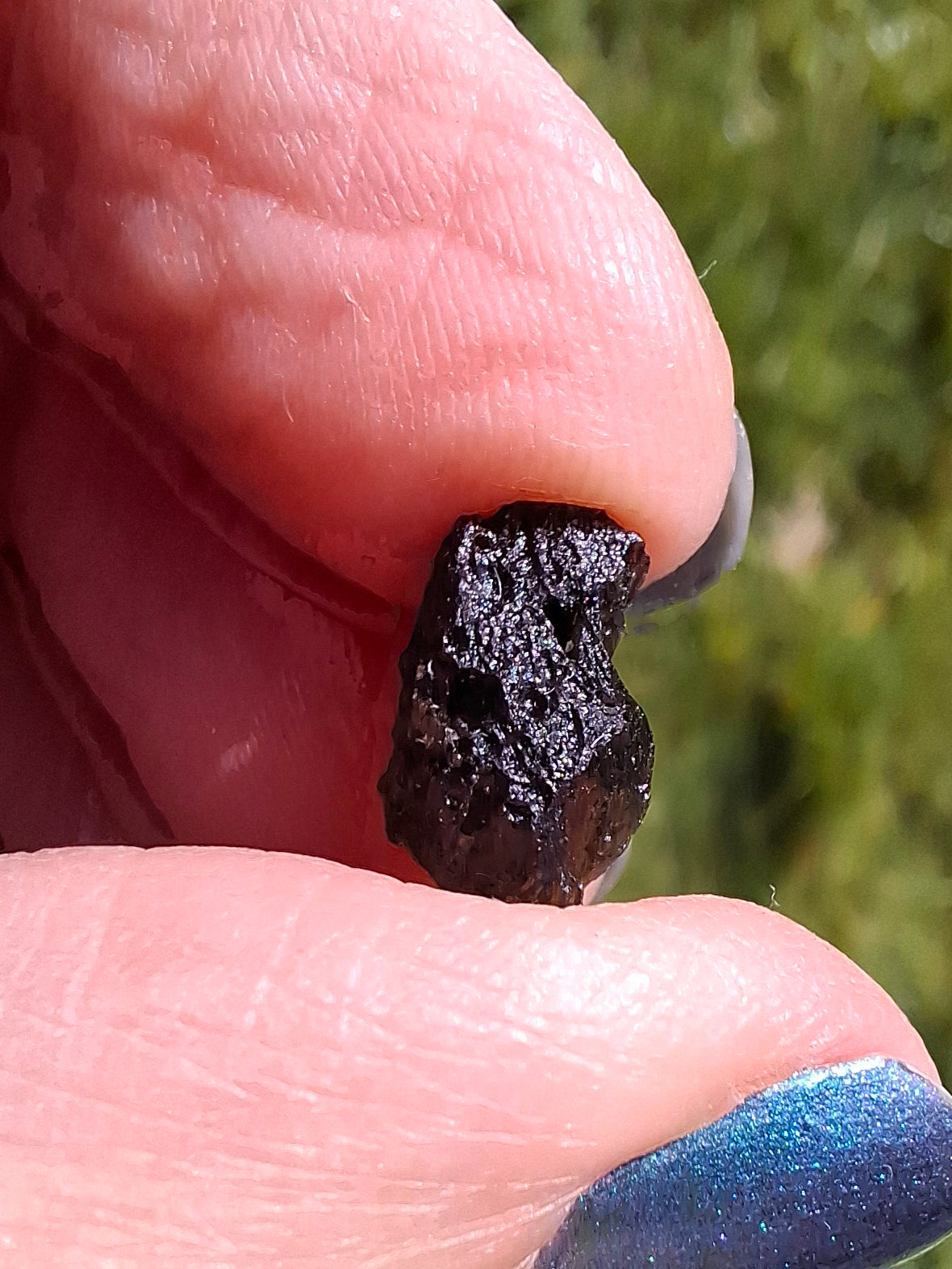 Moldavite Piece, 0.87g, Tektite (Ref: 1392)