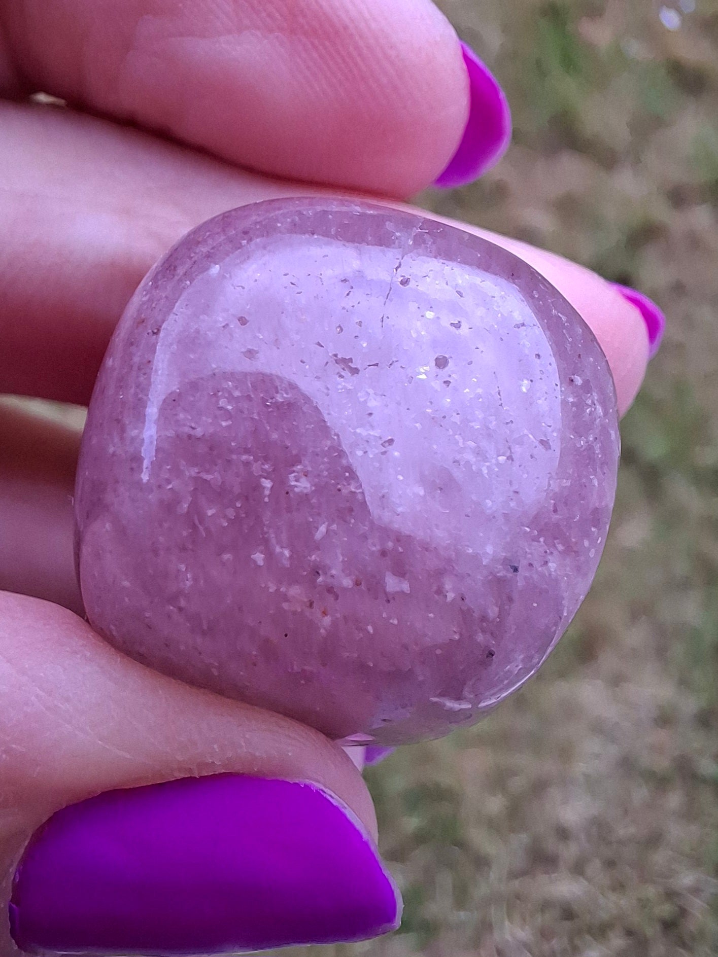 Strawberry Quartz, Tumble Stone, Crystal (Ref: T8)
