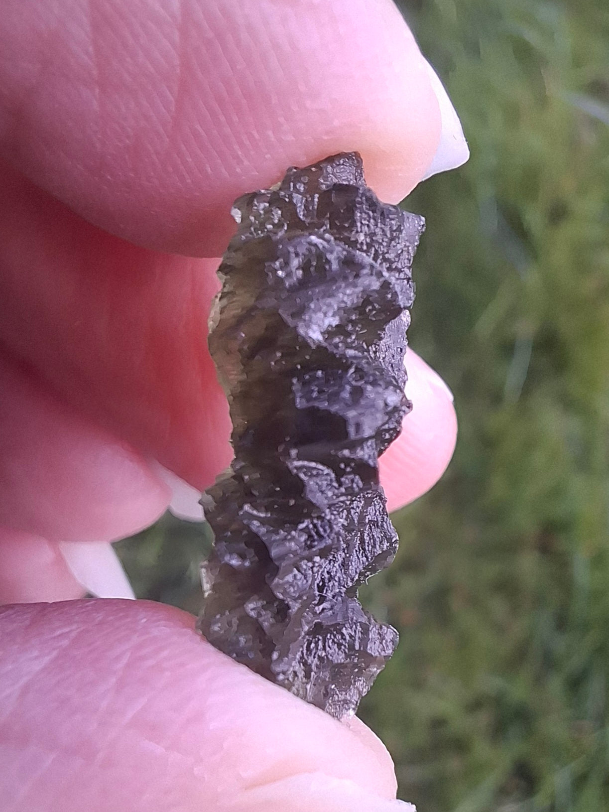 Moldavite Piece, JEZKOVNA BESEDNICE, 2.00g, Tektite (Ref: 1264)