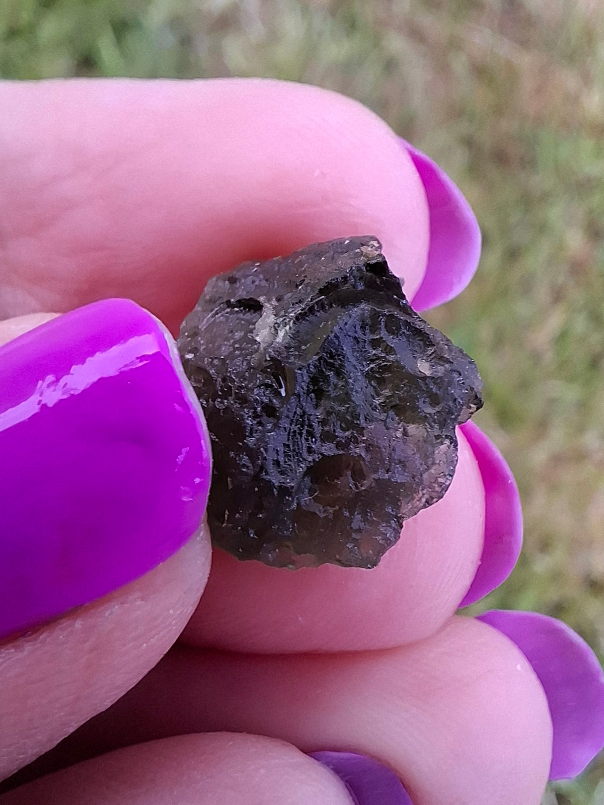 Moldavite Piece, 1.92g, Tektite (Ref: 1426)